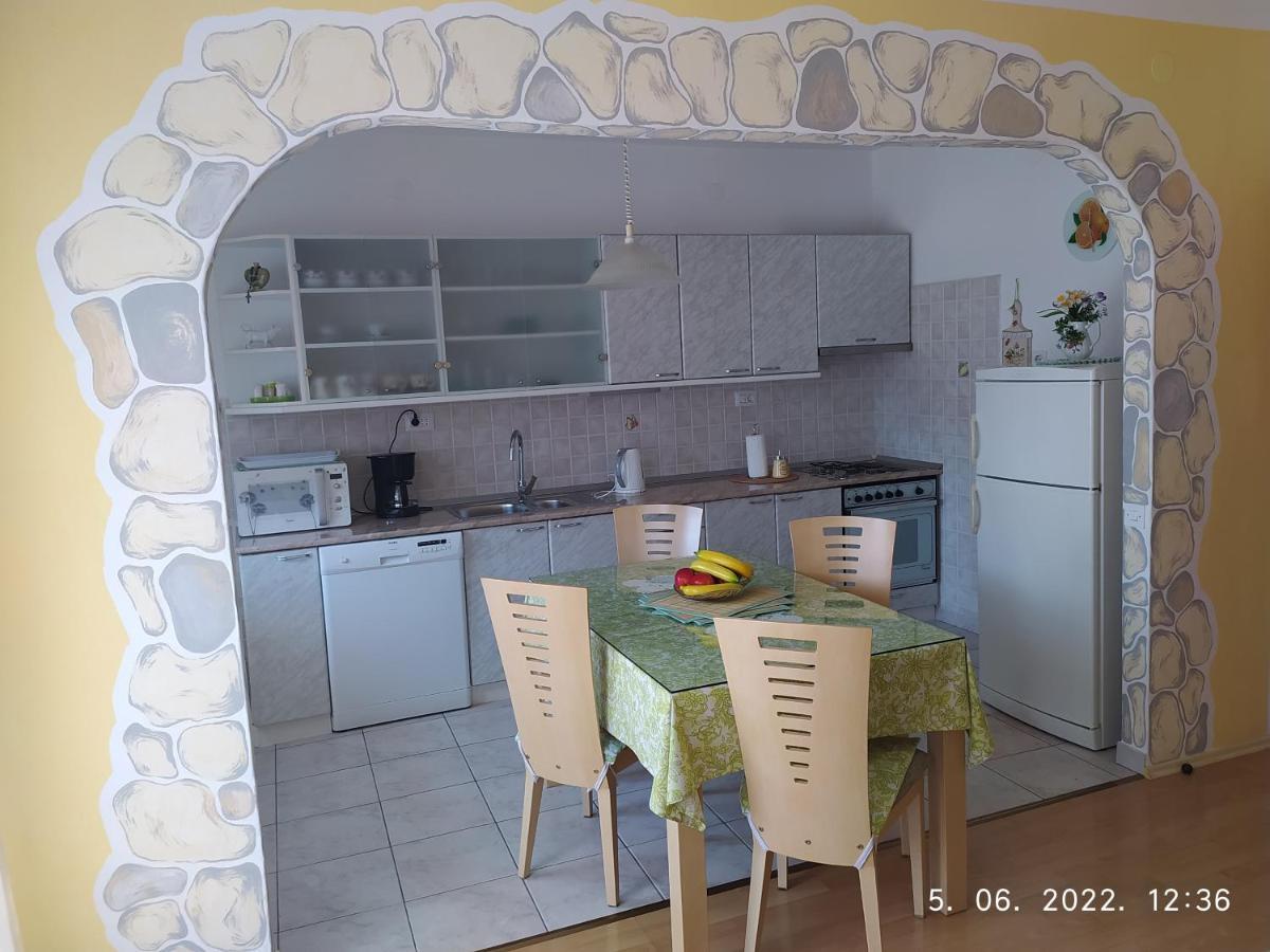 Apartment Sara Novi Vinodolski Esterno foto