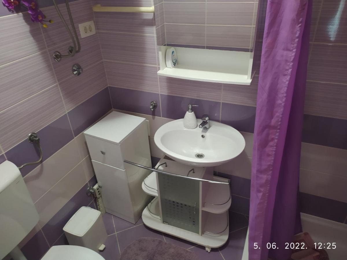 Apartment Sara Novi Vinodolski Esterno foto