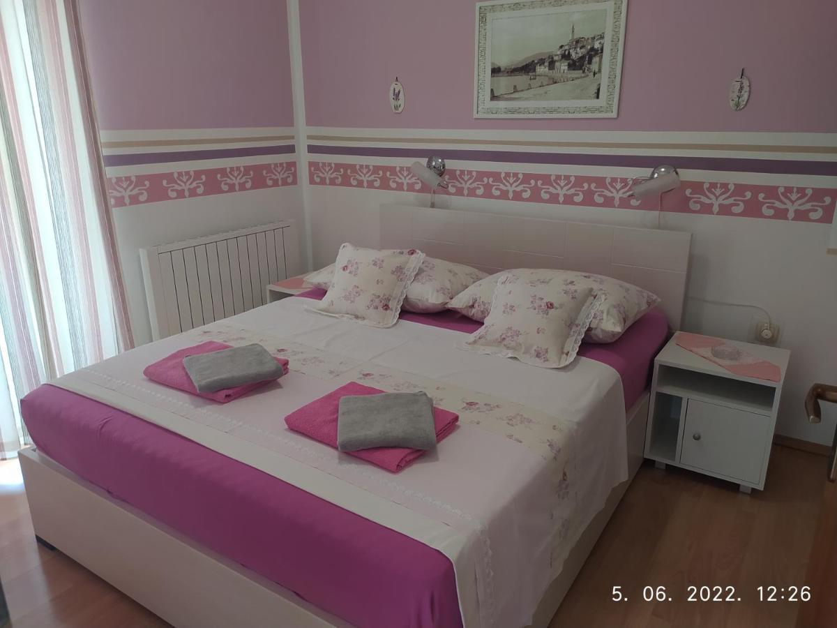 Apartment Sara Novi Vinodolski Esterno foto