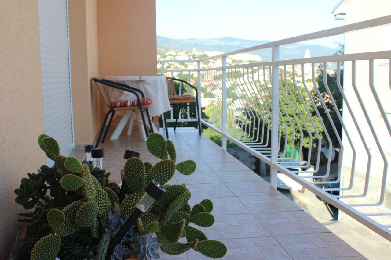 Apartment Sara Novi Vinodolski Esterno foto